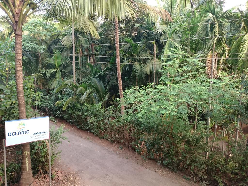 Oceanic Hotel Diveagar Bagian luar foto