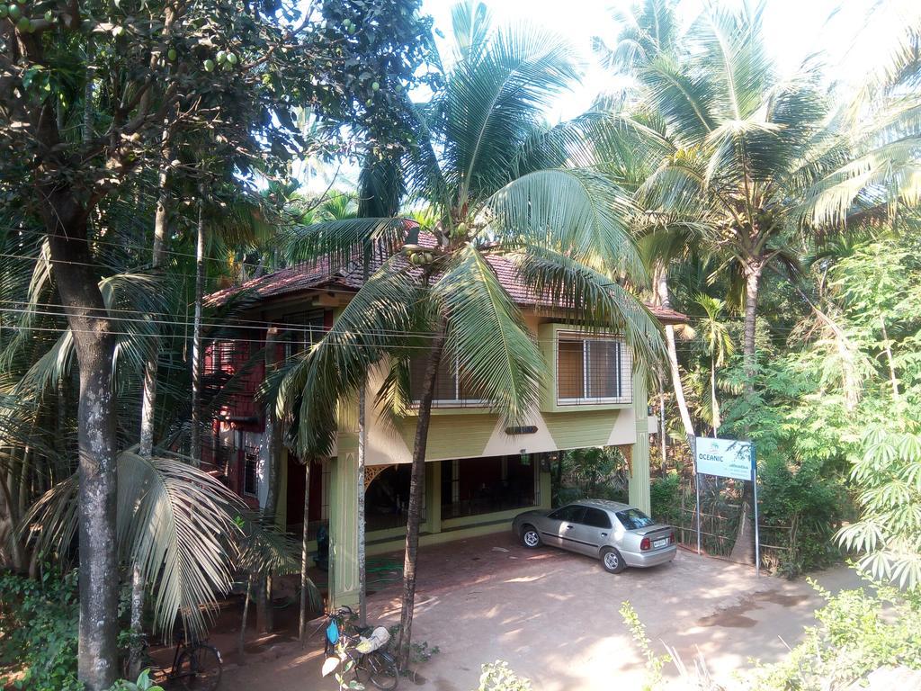Oceanic Hotel Diveagar Bagian luar foto